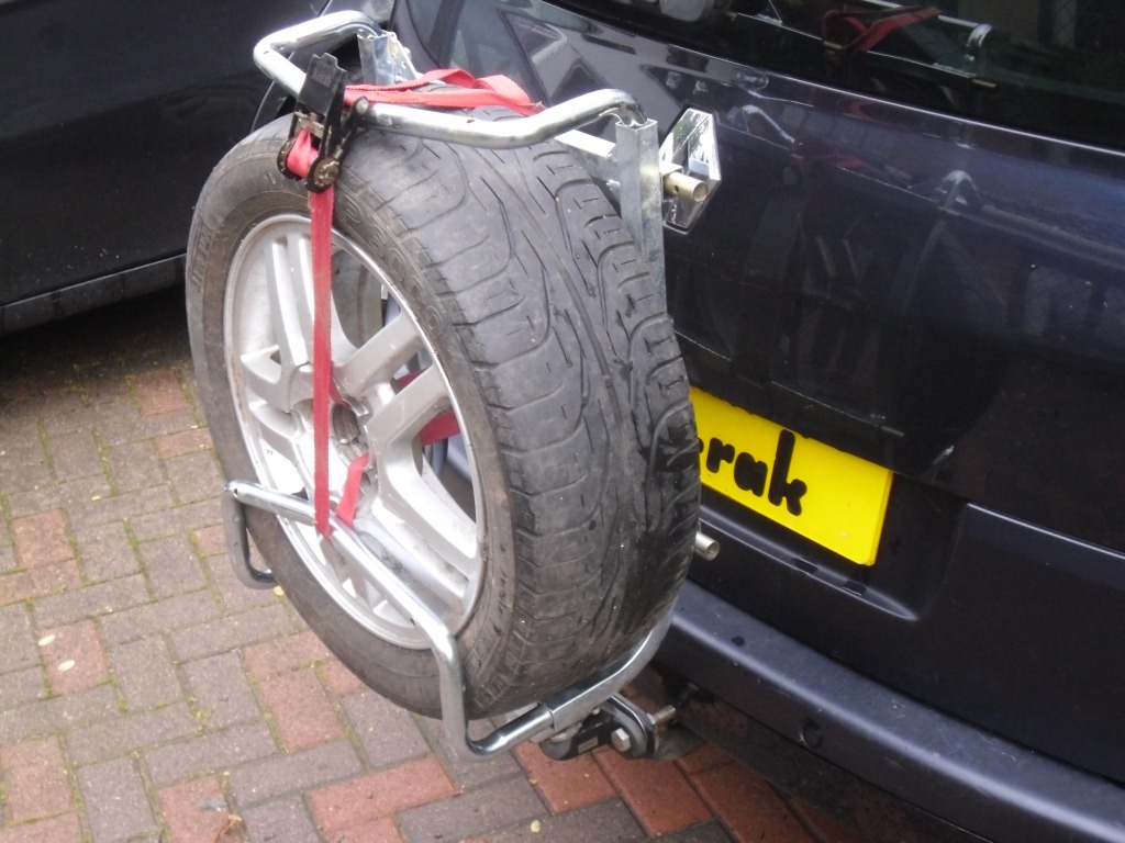 Spare wheel bak-rak